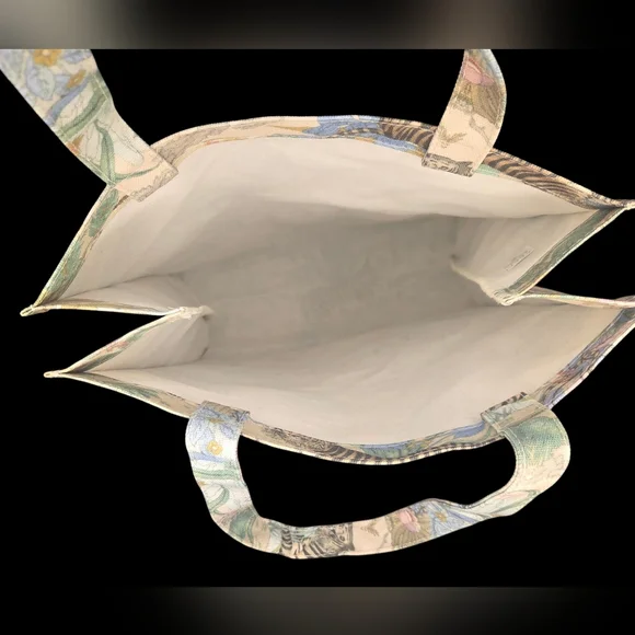 Gucci Beauty Tiger Tote - New - VIP - Picture 4 of 5